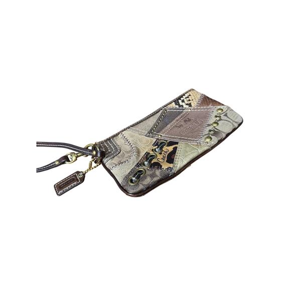 Vintage coach patchwork wristlet excellent condtion - Picture 4 of 7